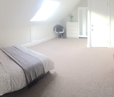 Spencer Street Unit 4 - Photo 5