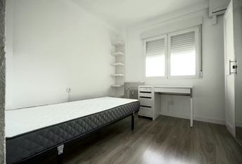 Calle de Gutierre de Cetina, Madrid, Community of Madrid 28017