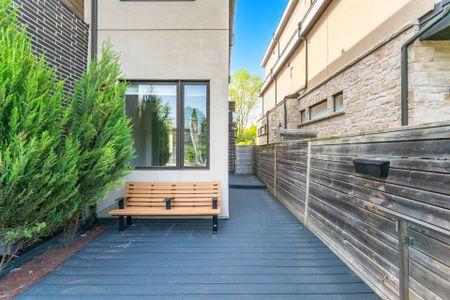 For Lease - 685 Montbeck Crescent, Mississauga, Ontario - Photo 3