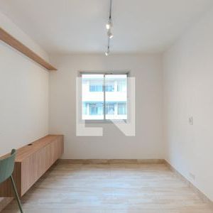 Studio para alugar com 31m², 1 quarto e sem vaga - Foto 2