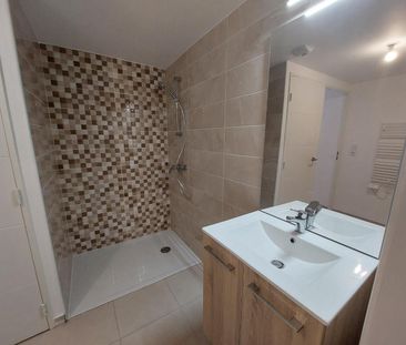 location Appartement T3 DE 59.35m² À ISTRES - Photo 2