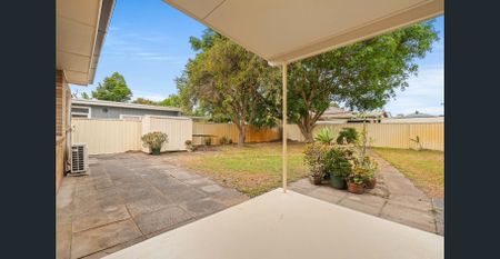 GREAT FAMILY HOME - Photo 5