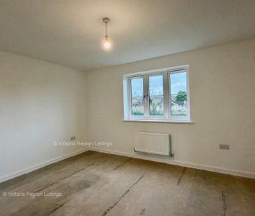 3 bedroom detached house to rent - Photo 2