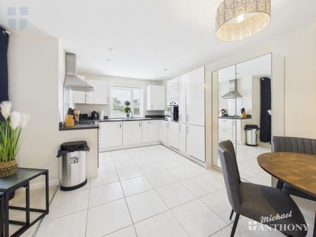 2 bedroom ground floor flat to rent - Photo 5