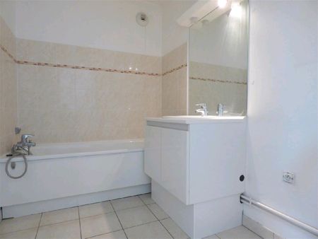Location Appartement 3 pièces 59m² LOUVRES 95380 - Photo 5