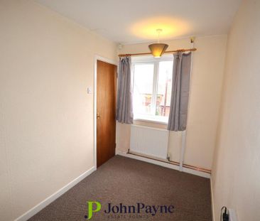 2 bedroom maisonette to rent - Photo 4
