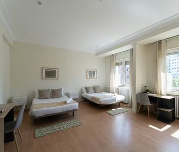 Calle del Conde Duque, Madrid, Community of Madrid 28015 - Photo 2