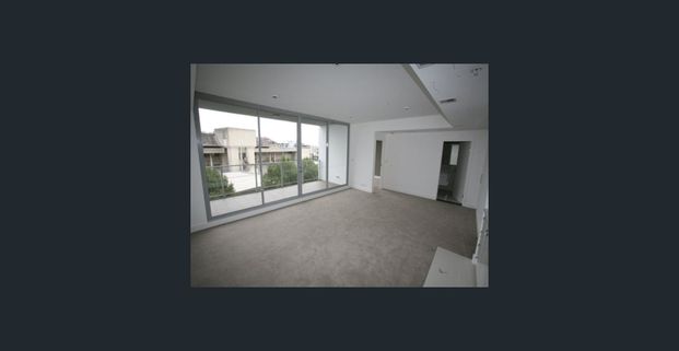 BOASTING SUPERIOR FINISHES - Photo 1