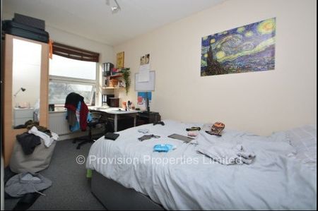 4 Bedroom to Rent Near Leeds University - Photo 3