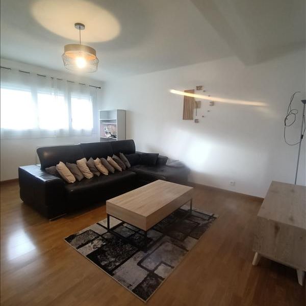 2 pièces - Meublé - 45,76 m² - 1er étage - Colocation non autorisée - Photo 1