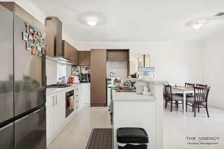 Modern Living in the Heart of Lynwood - Photo 2