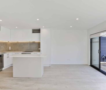 MODERN TOWNHOUSE - AVONDALE - Photo 3