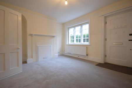 3 bedroom end of terrace house to rent - Photo 3