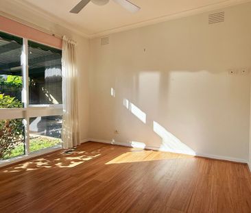 Spacious Family Home in Prime Mitcham Location - Photo 1