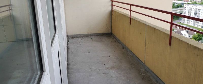 ﻿Schöne 2-Zimmer-Wohnung mit Skyline-Blick in Maintal-Bischofsheim zu vermieten - Photo 1