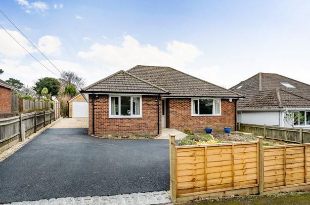 3 Bedroom Bungalow - Darvill Road, Ropley - Photo 1