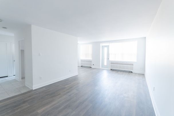 For Lease - 29 Upper Canada Drive Unit# 416, Toronto, Ontario - Photo 1