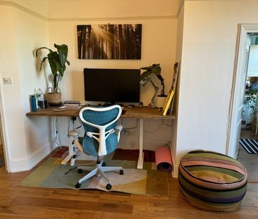 2 Bed Flat, Camden Road, NW1 - Photo 1