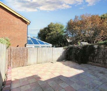 Naseby Avenue, Folkestone, CT20 - Photo 1