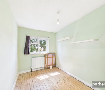 Scott Close, Emmer Green, Reading, Berkshire, RG4 - Photo 5