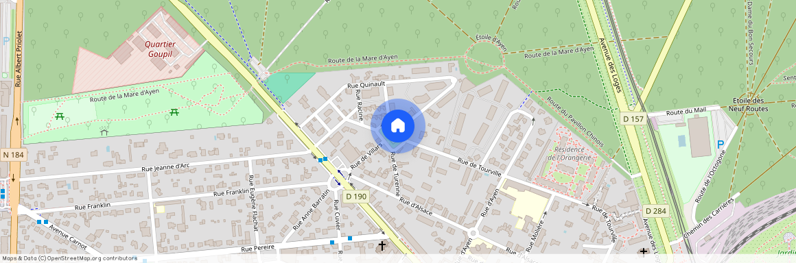 Place Louis Xiv, Saint-Germain-En-Laye