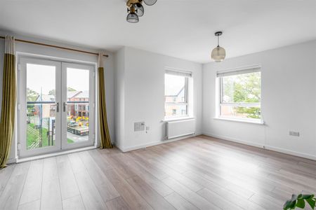 2 bed apartment to rent in Shepherds Green Road, Shirley, B90 - Photo 4