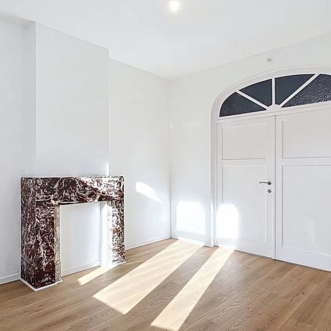 Appartement te huur in Liège voor € 570 met 1 slaapkamer - Photo 1