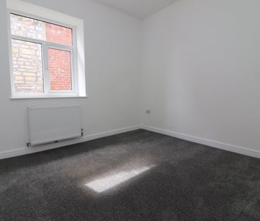 3 bedroom Flat To Let Total Size: 1012 SQ FT - Photo 1