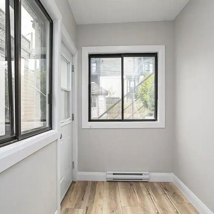 99 A Saint-Hyacinthe — 99 Saint-Hyacinthe - Photo 1