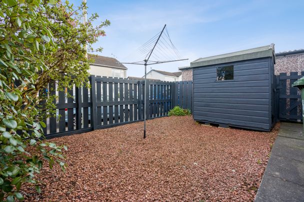 Archers Avenue - Photo 1