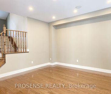 Detached Home For Lease | X8137270 - Photo 4