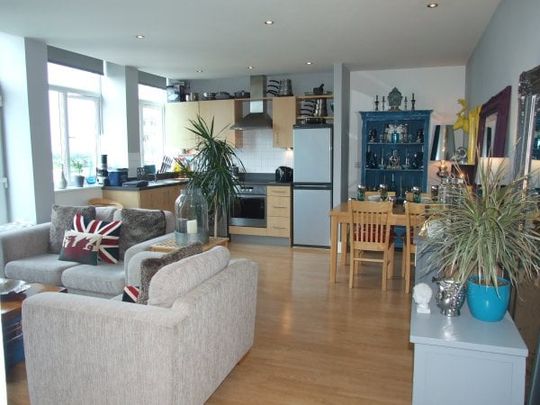 Skyline Plaza, Southend on Sea, Property for rent - Photo 1