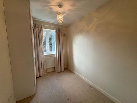 3 bedroom semi-detached house to rent - Photo 3