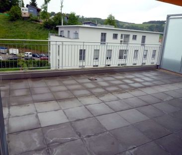 Topmoderne 3.5-Zimmer-Attika-Wohnung in Boll - Photo 4