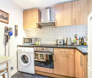 Fairfoot Road, London, E3 4EH - Photo 6