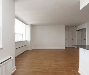 551 Eglinton Avenue East — 2 Bedroom - unit 605 - Photo 2