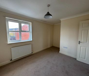 2 bedroom semi-detached house to rent - Photo 5