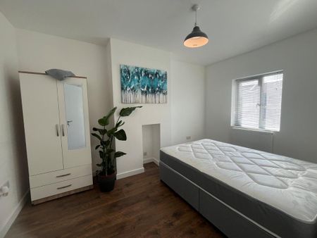 3 bedroom maisonette to rent - Photo 5