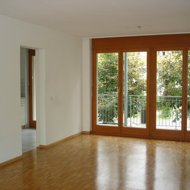 Tolle Wohnung mit zwei Gartensitzplätzen... - Photo 1