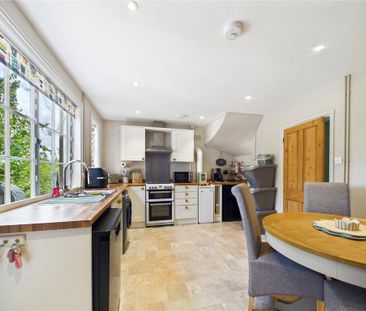 3 bedroom semi-detached house to rent - Photo 6