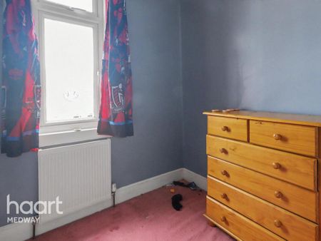 3 bedroom terraced house to rent - Photo 2
