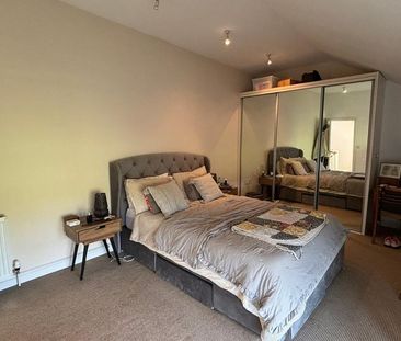 2 bedroom semi-detached house to rent - Photo 6