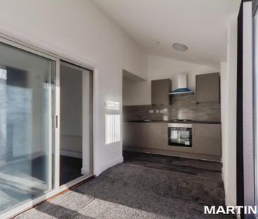 3 bedroom semi-detached house to rent - Photo 2