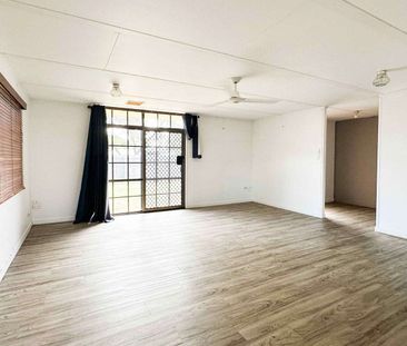 Well-Proportioned Three-Bedroom House in Heart of Kelso! - Photo 4