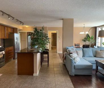 Very Spacious, Bright & Quiet, 2Bed/2Bath Condo in Kensington | 308... - Photo 1