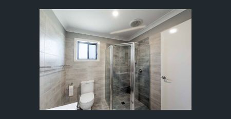 One fully furnished room left! - Photo 5