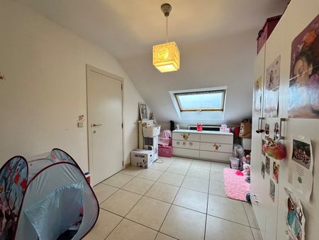 Ruim Duplexappartement met 2 slaapkamers en groot terras te Nerem (Tongeren) - Photo 4