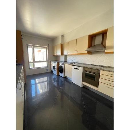 Apartamento T4 - Photo 1