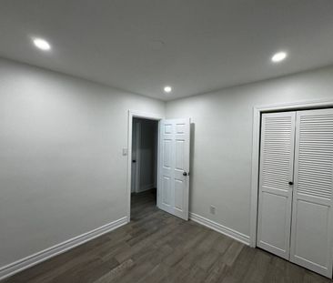 For Lease - 255 Penn Avenue, Newmarket, Ontario - Photo 1