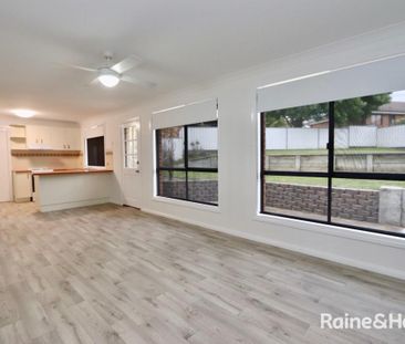 FAMILY HOME IN EXCELLENT CONDITION IN KELSO- Available 10.4.2026 - Photo 2